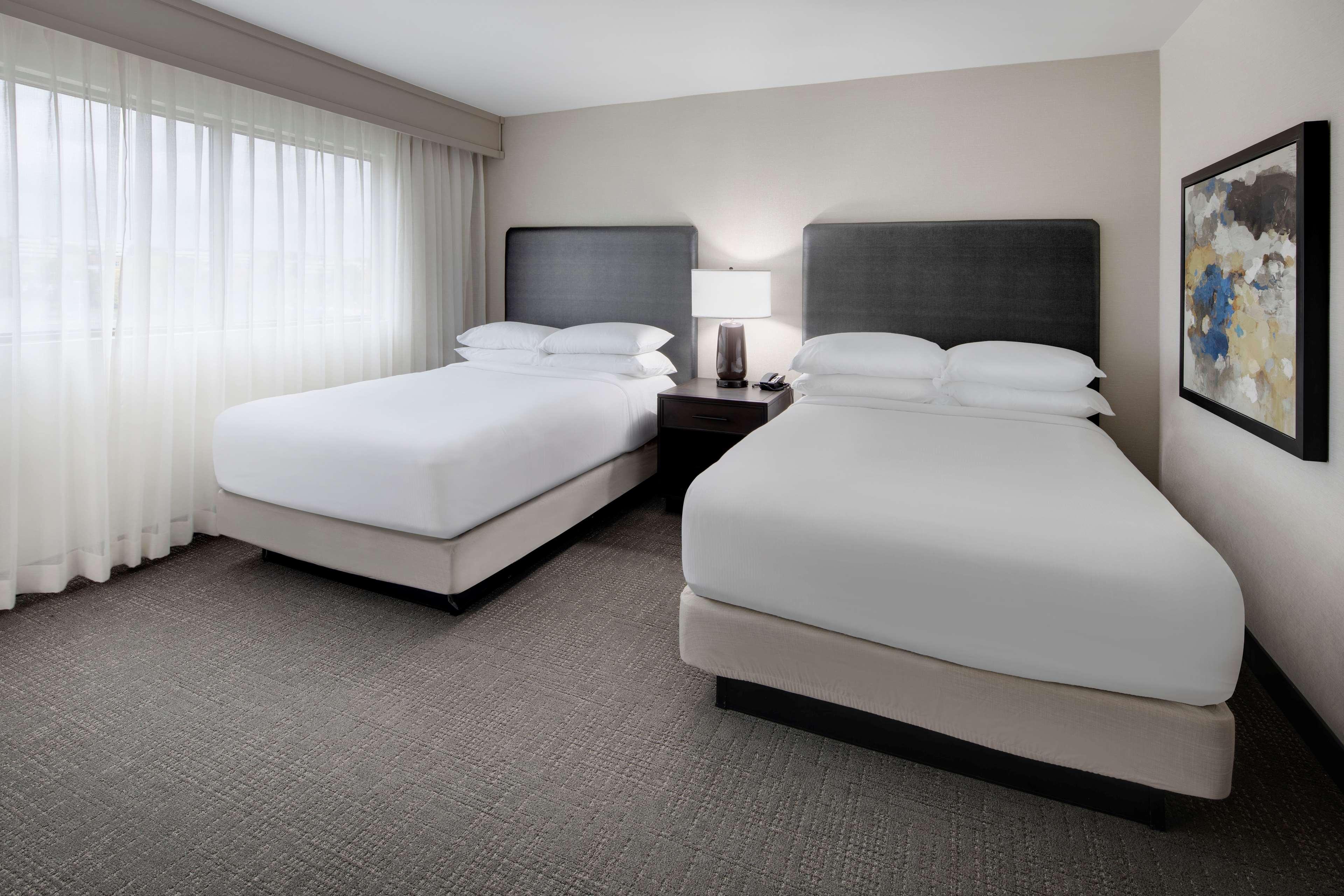 Embassy Suites By Hilton Detroit Troy Auburn Hills Eksteriør billede