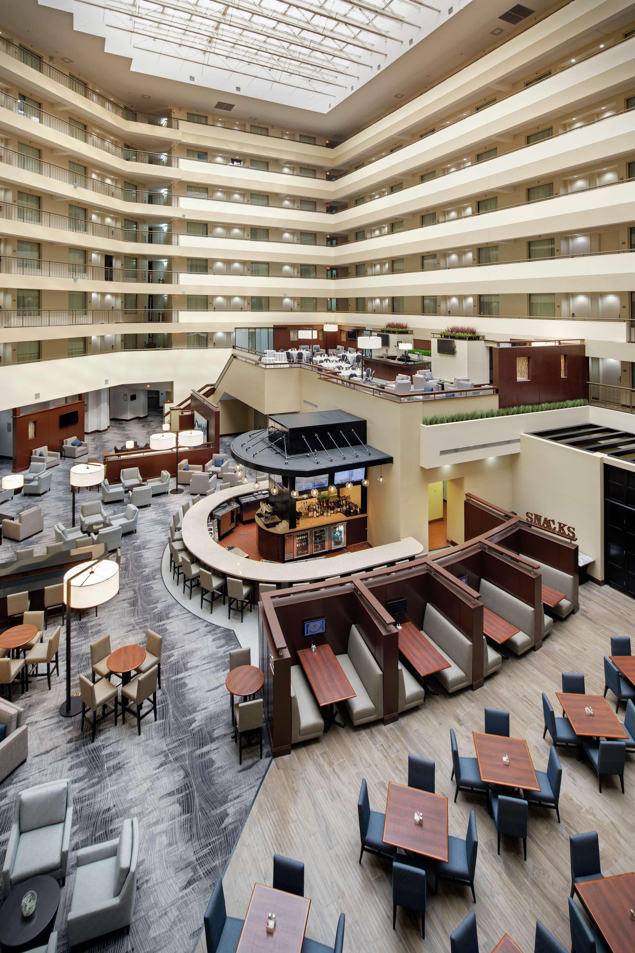 Embassy Suites By Hilton Detroit Troy Auburn Hills Eksteriør billede