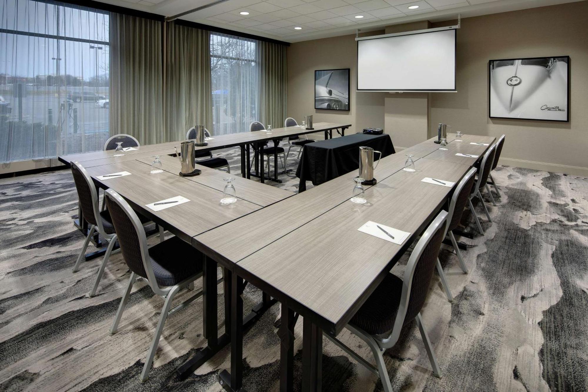 Embassy Suites By Hilton Detroit Troy Auburn Hills Eksteriør billede