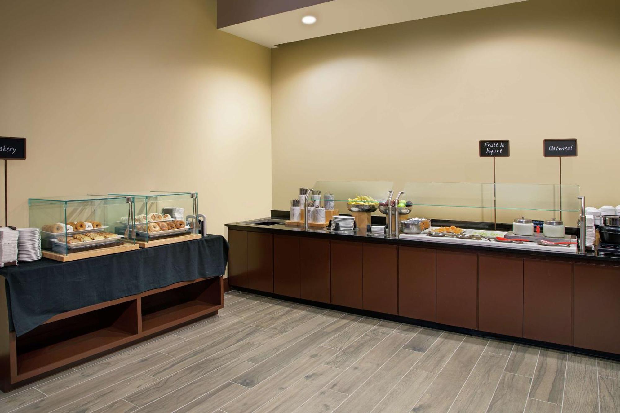 Embassy Suites By Hilton Detroit Troy Auburn Hills Eksteriør billede
