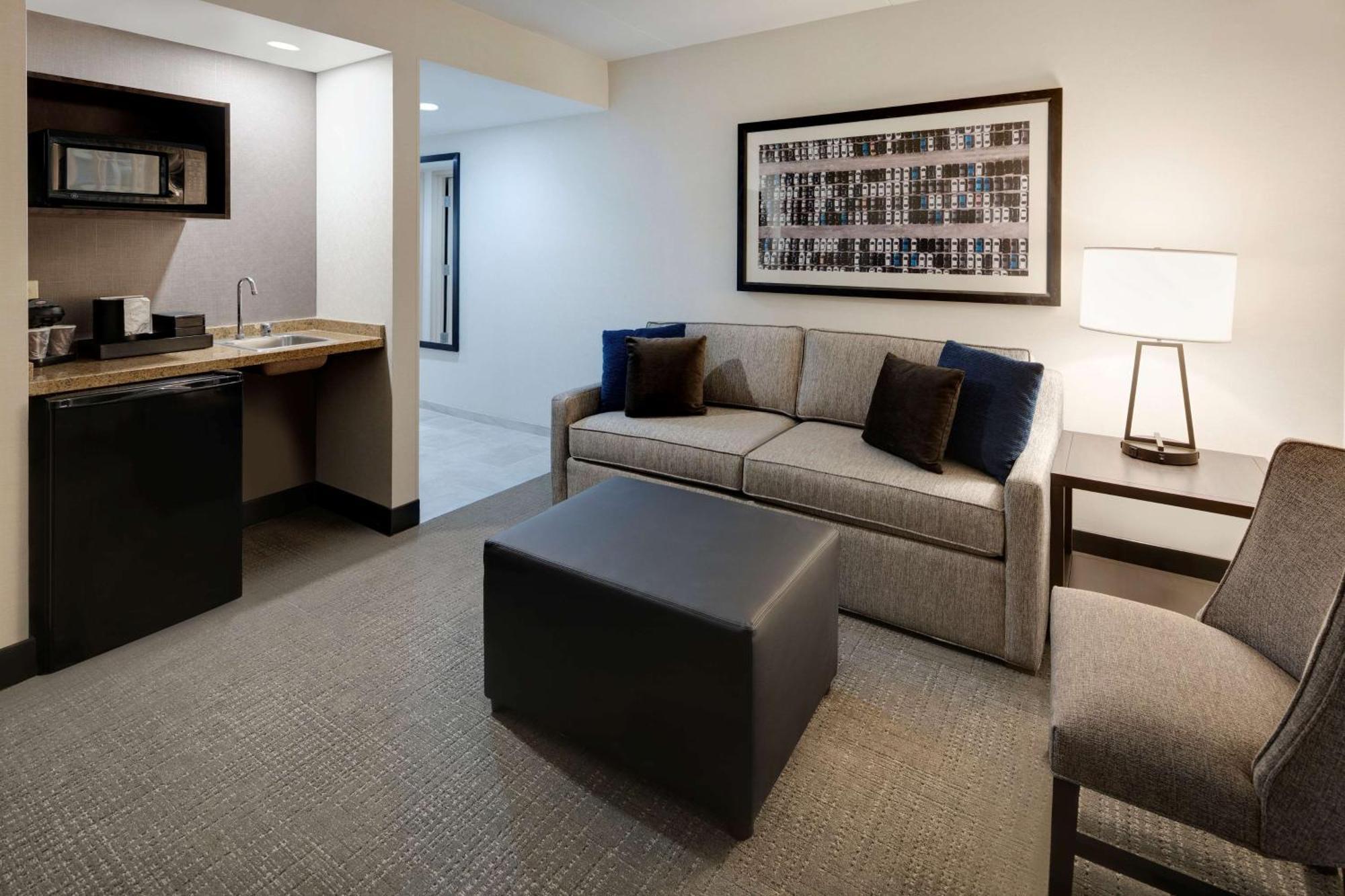 Embassy Suites By Hilton Detroit Troy Auburn Hills Eksteriør billede